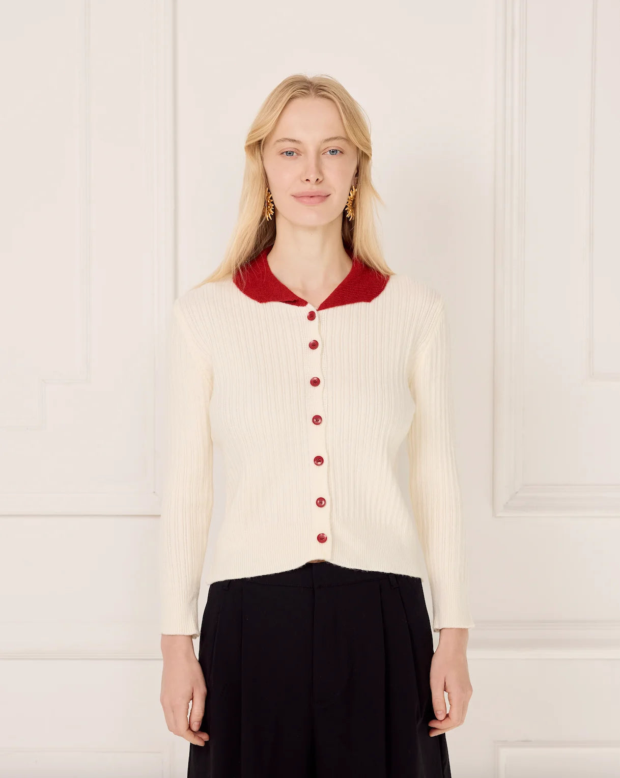 The Ariana Knit - Cream/ Red