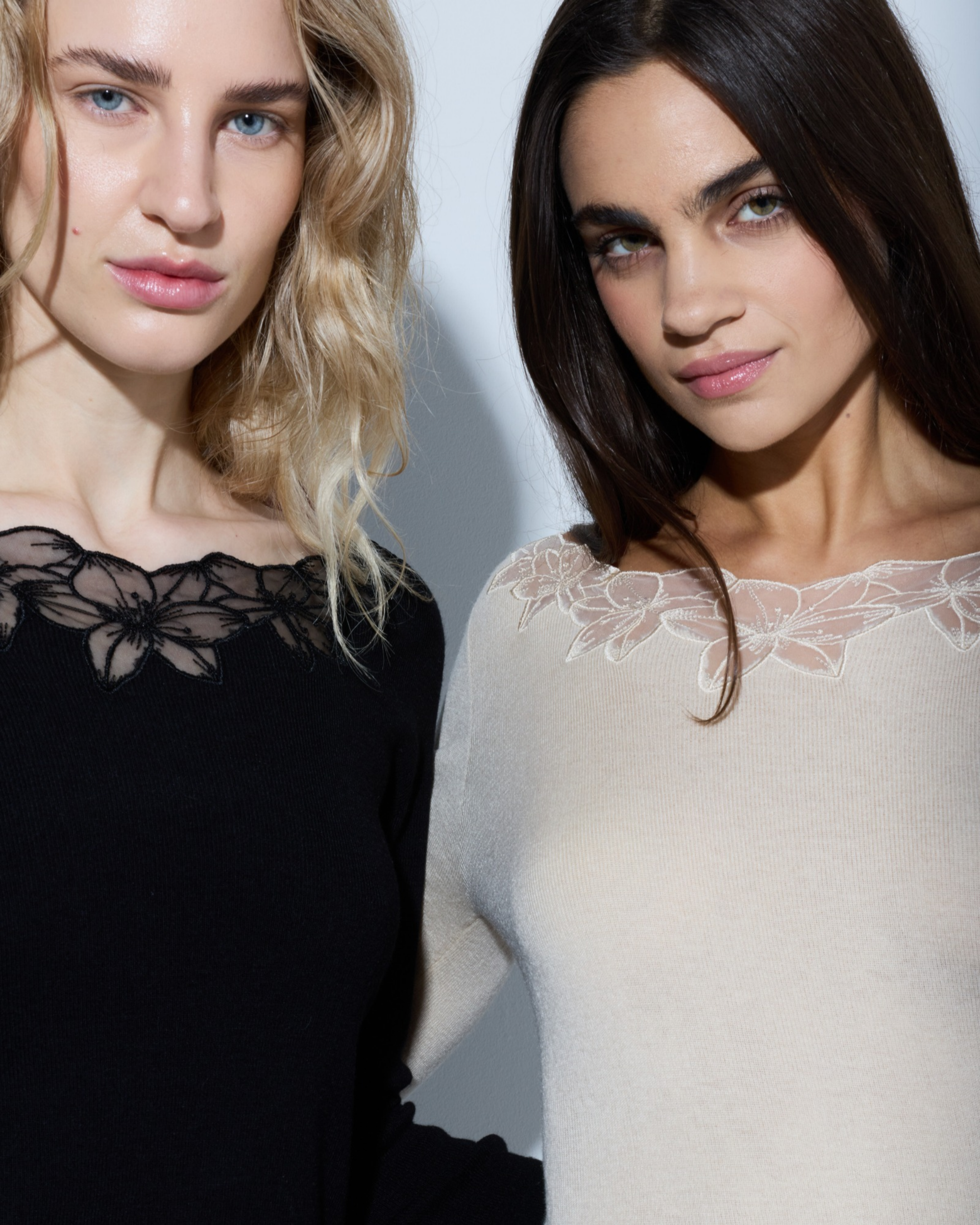 The Ari Knit - Beige